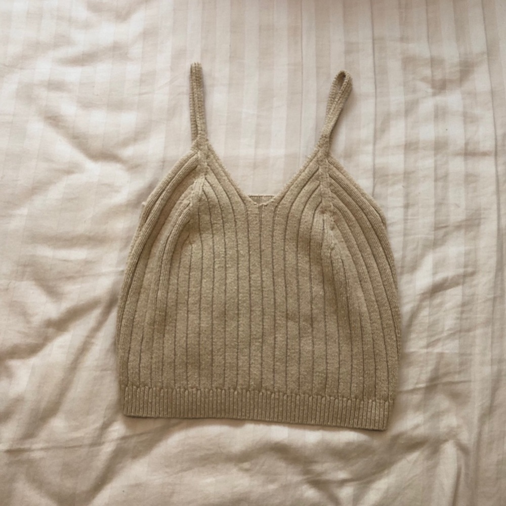 Kylie and Kendall nude top!